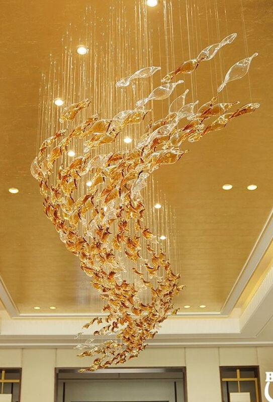 Custom Lighting Glass Chandelier Handmade Glass Twist Leaf Fancy Accessories for Hotel Lobby