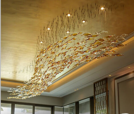 हस्तनिर्मित सर्पिल ग्लास झूमर कलात्मक मॉडलिंग कस्टम ग्लास ट्विस्ट लीफ एक्सेसरीज