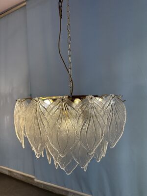 ट्रेंडिंग झूमर नॉर्डिक गोल्ड मल्टीपल पेंडेंट लाइट डाइनिंग एलईडी ग्लास आधुनिक क्रिस्टल झूमर